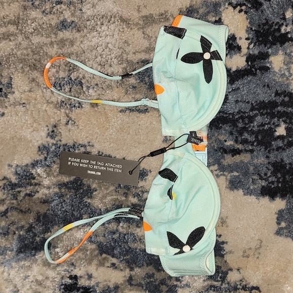 Bathing suit bra top - Picture 2 of 4